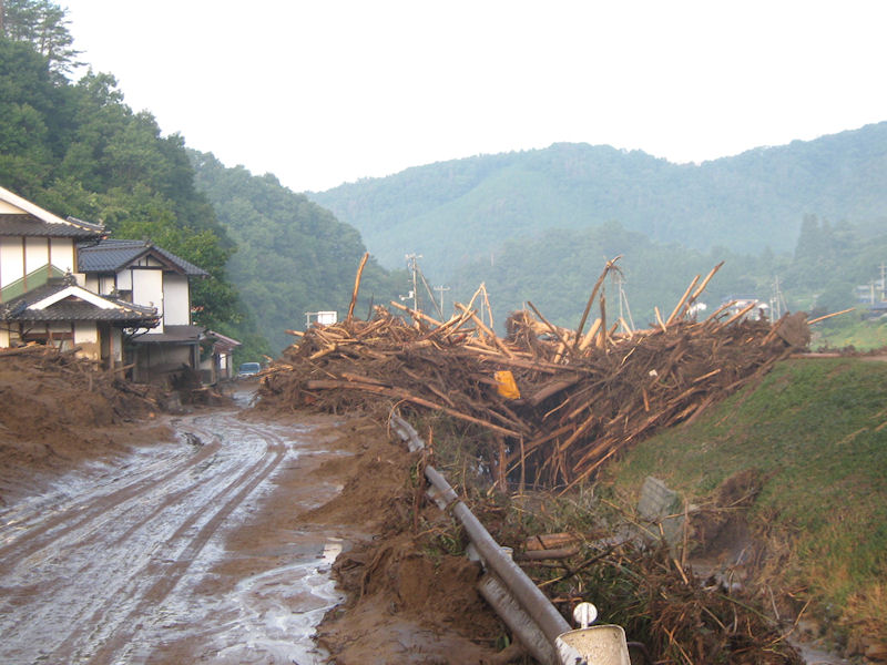 局地的な豪雨による土砂災害（庄原市、平成22年7月16日被災）